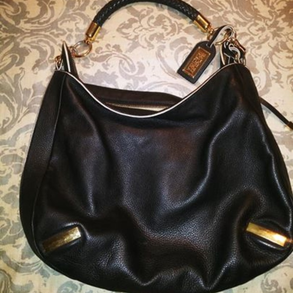 Badgley Mischka Large Leather Shoulderbag